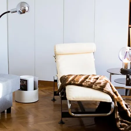 70 Suitegallery Apartament *